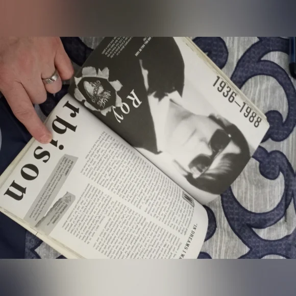 VH1 CASUALTIES OF ROCK softcover Book - Picture 6 of 6